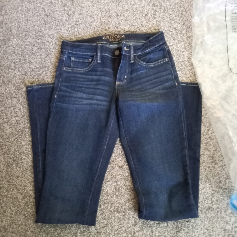 Arizona bootcut size 1